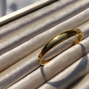 The Aura Polished Dome Bangle