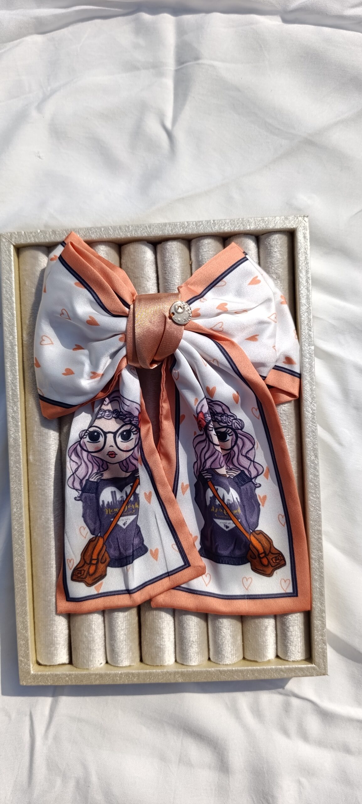 Peach Avenue Illustration Scarf Bow