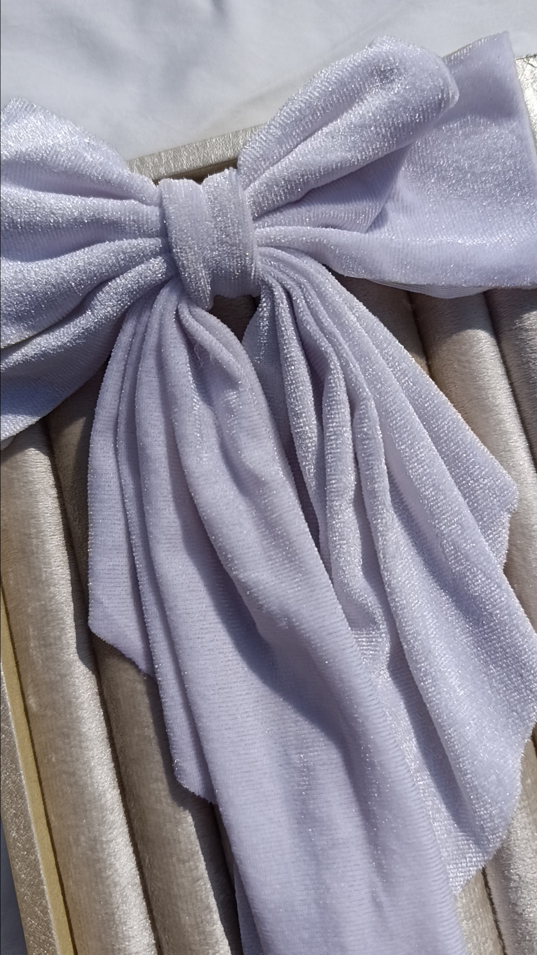 The Snow White Velvet Bow - Image 2