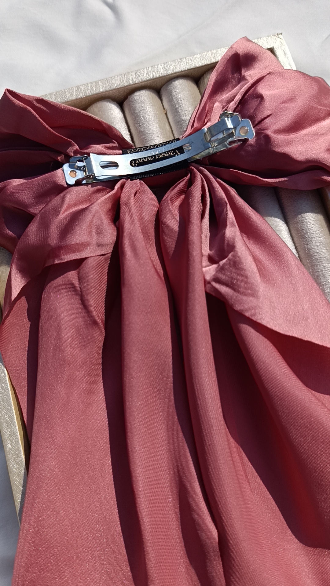 The Dusty Rose Romantic Bow - Image 4