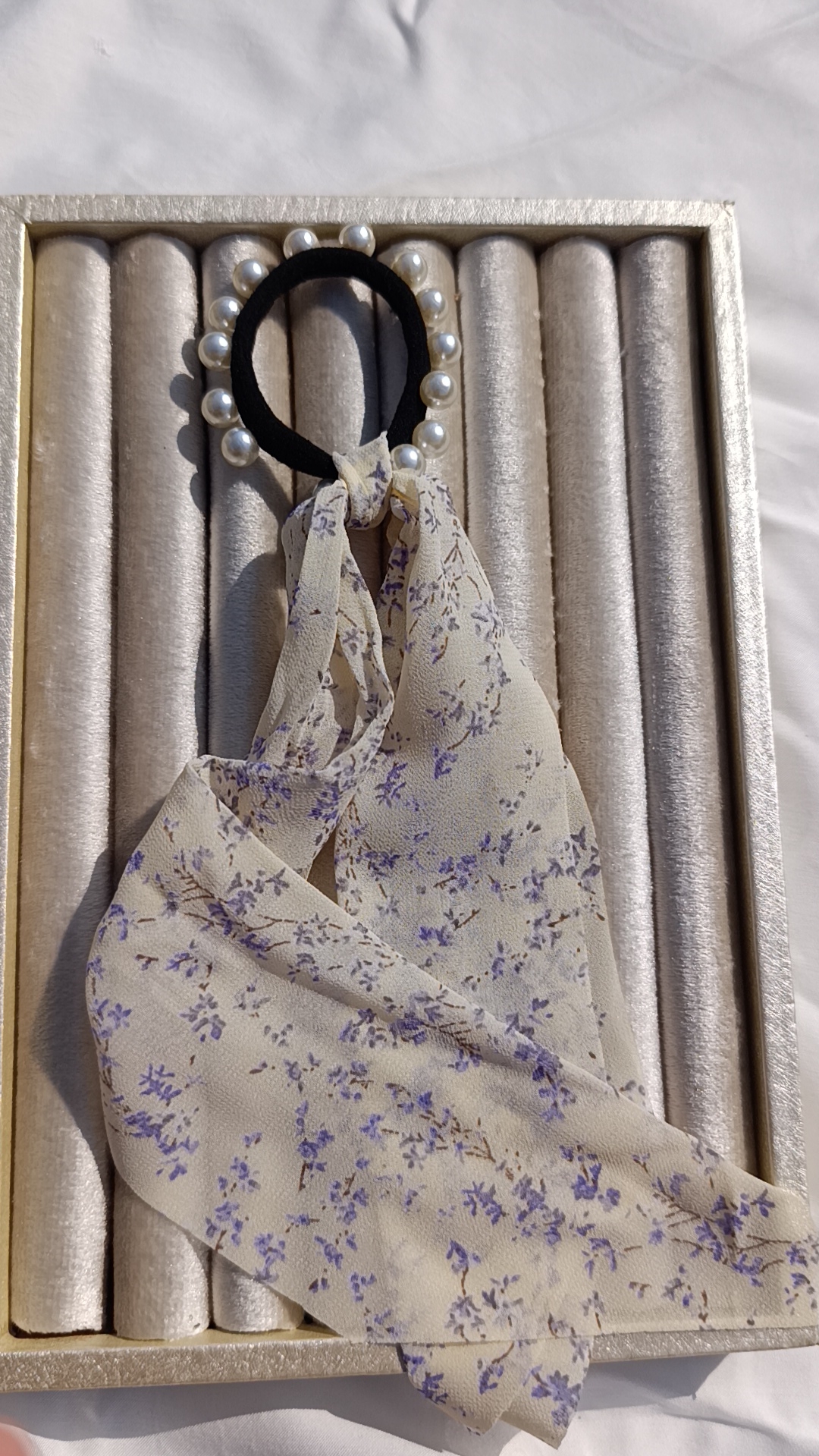 Pearl Embellished Floral Ribbon Tie