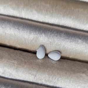Teardrop studs