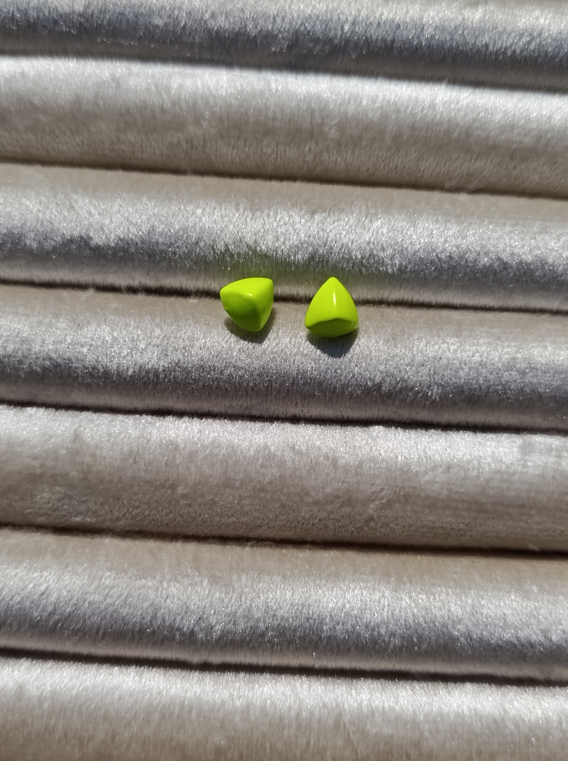 Neon Geometric Tetrahedrons - Image 2