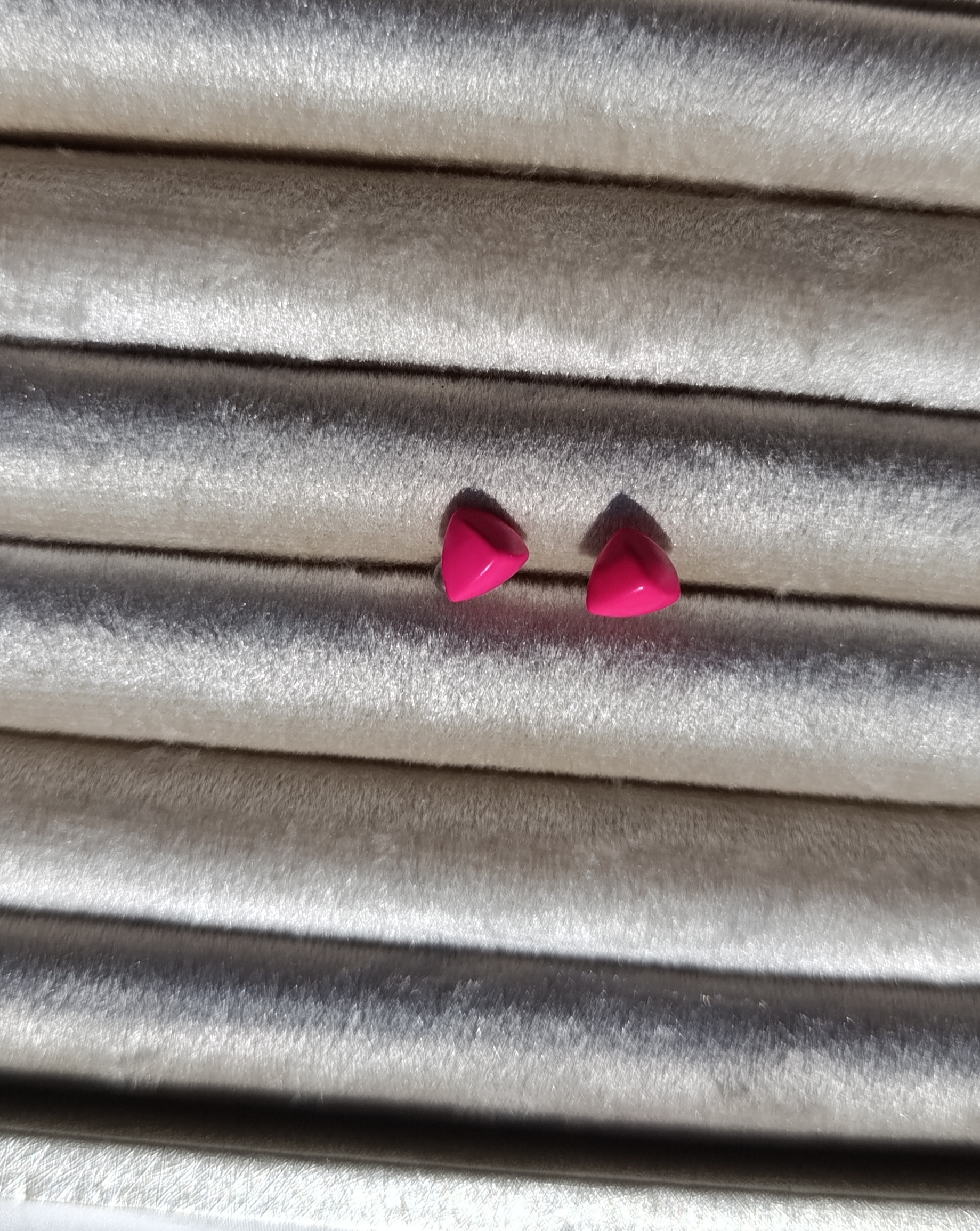 Neon Geometric Tetrahedrons - Image 3