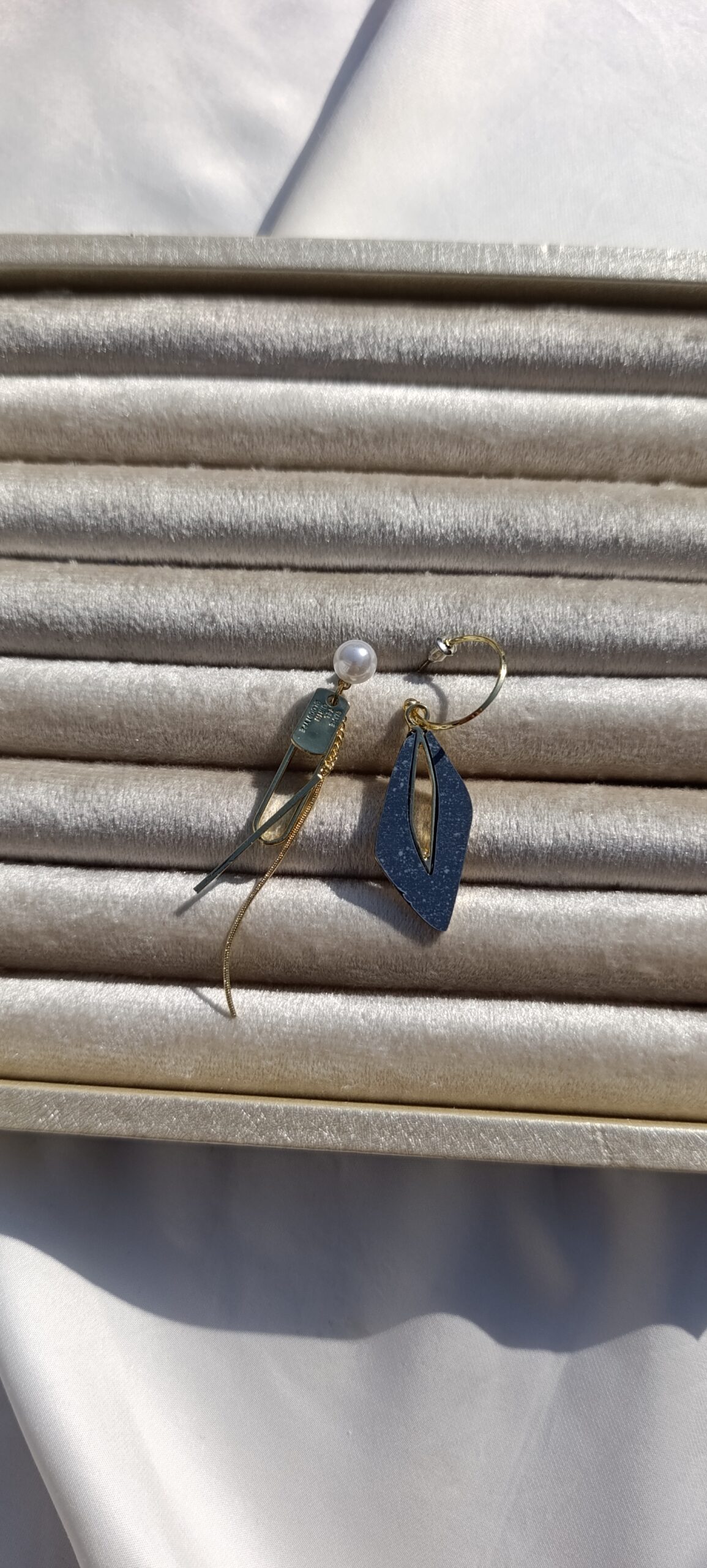 Mismatched Geometric & Pearl Dangles - Image 3