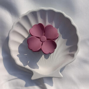 Matte Petal Hair claw Clip