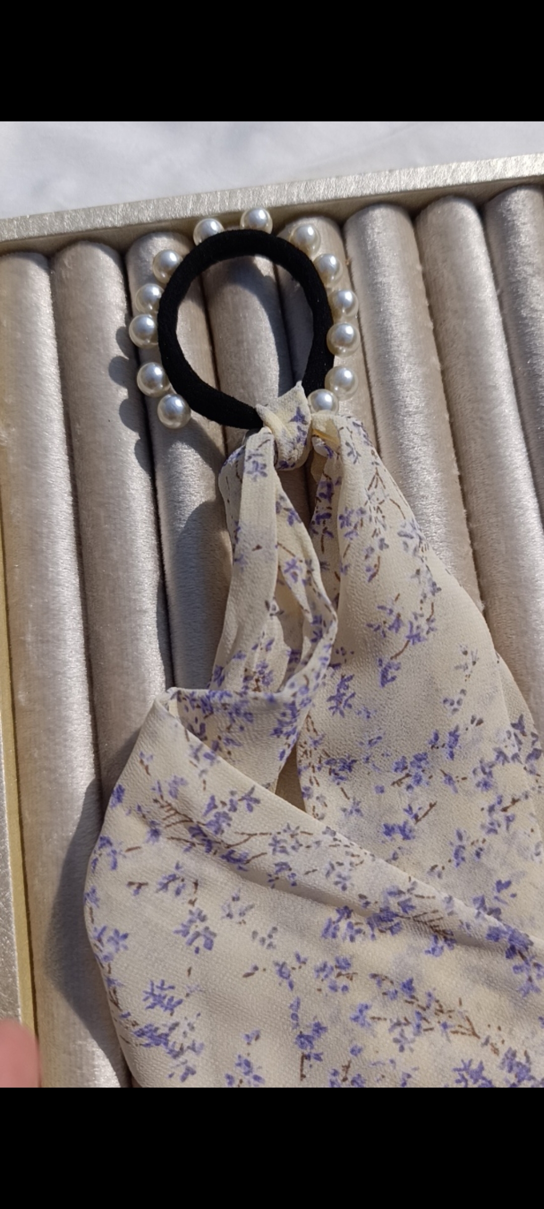 Pearl Embellished Floral Ribbon Tie - Image 2