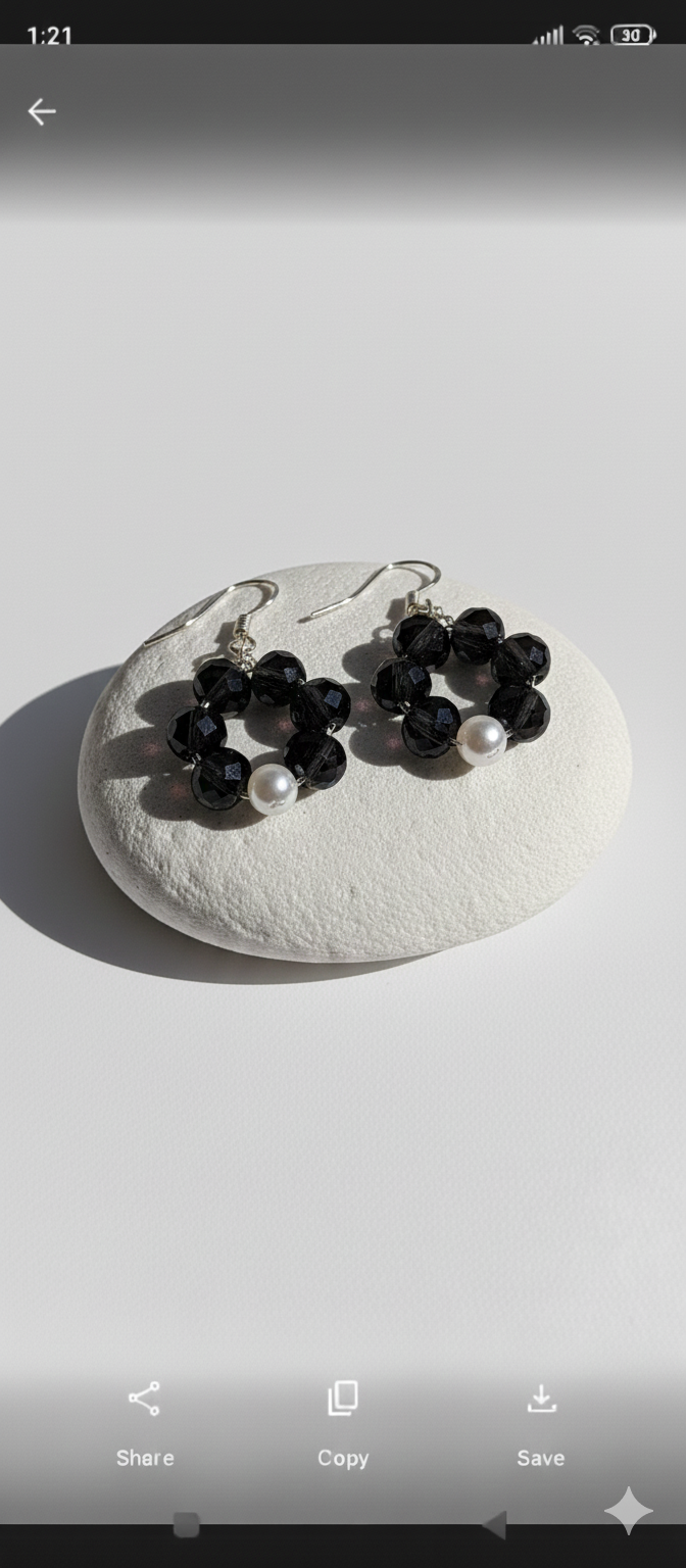 Beaded "Wreath" Hoop Earrings - Image 3