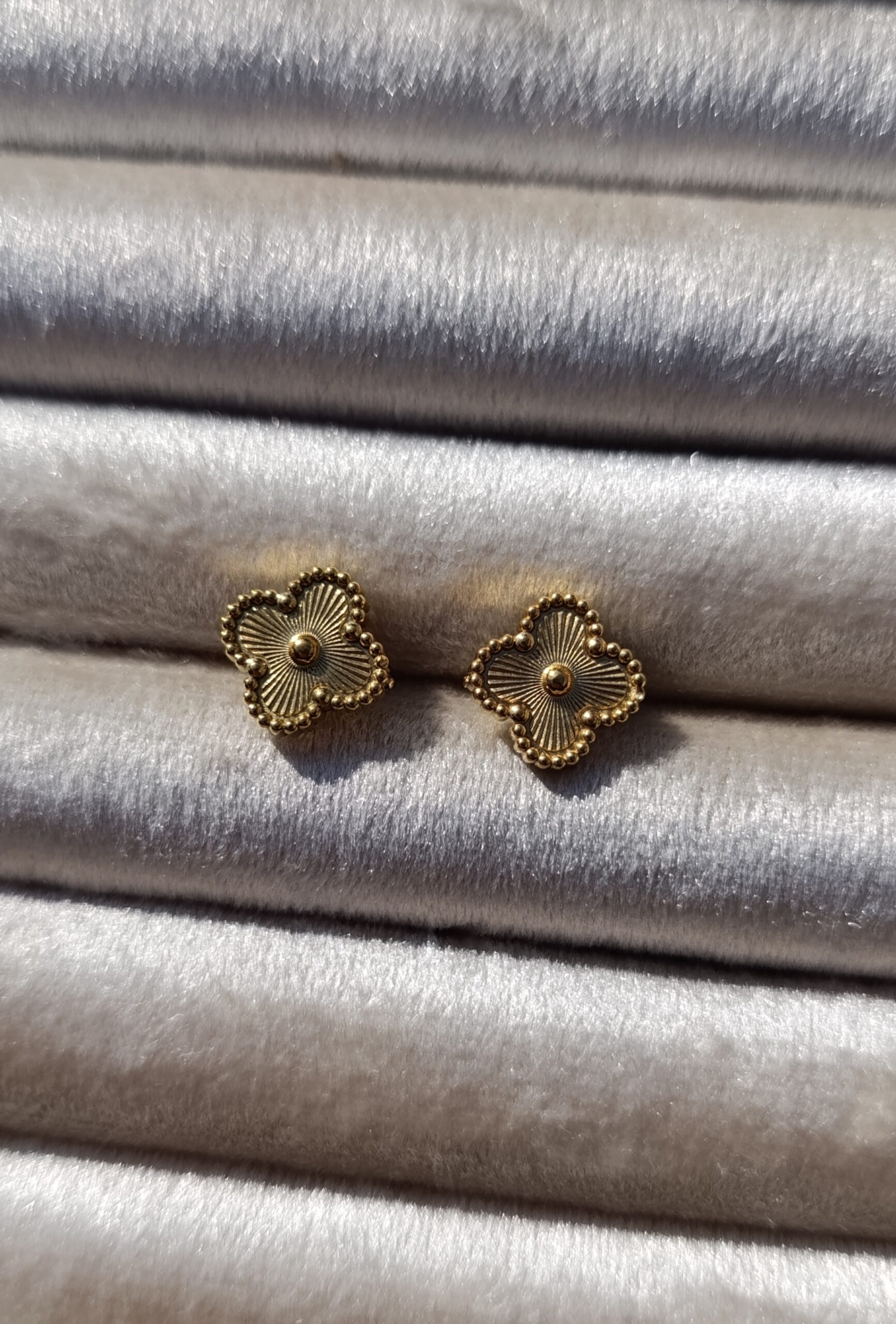 Gold Radiance Clover Studs